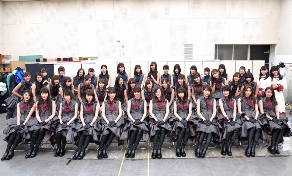 乃木坂46 紅白の全員集合写真ｷﾀ ﾟ ﾟ Akb Ske Nmb Hkt Ngt Stu 乃木坂 欅坂 日向坂 Next48 Sapporo