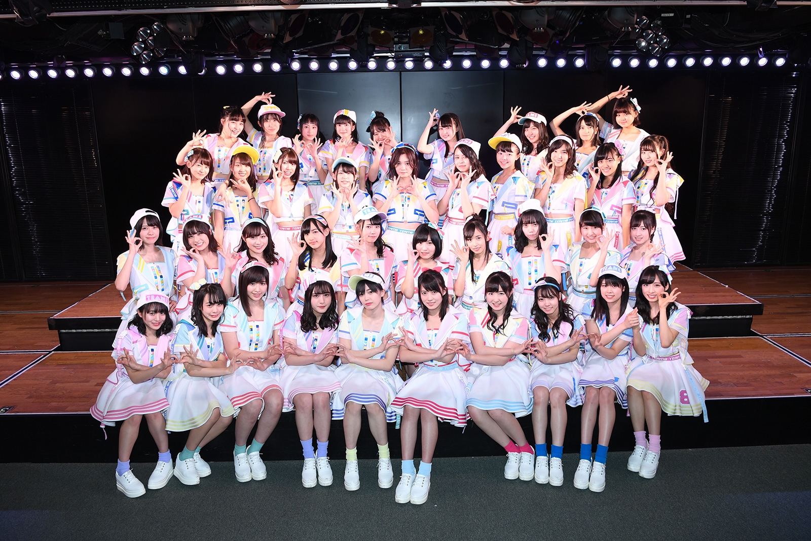 生写真 まとめ AKB HKT NMB SKE チーム8 AKB48チーム8】チーム8くれにゃんこと長久玲奈。1日9時間以上を