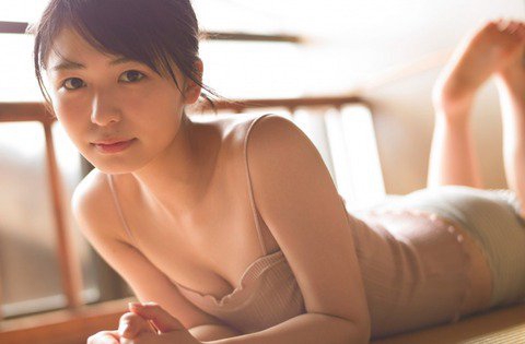 欅坂46】ねる写真集、週間売り上げ女性ソロ写真集歴代2位の9.8万