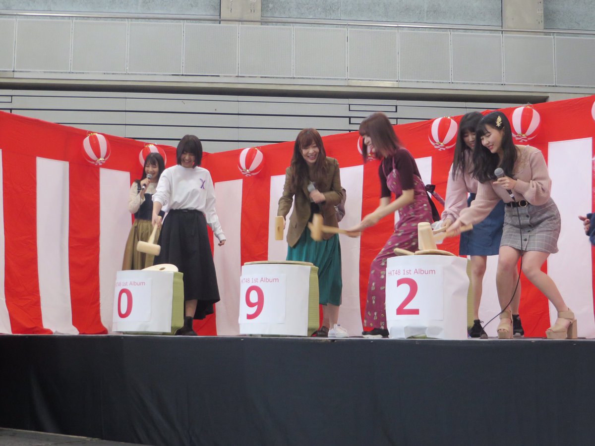 HKT48 - HKT48（松岡はな・宮脇咲良・田中美久・朝長美桜）直筆サイン入り ポスター HKT48（松岡はな・宮脇咲良・田中美久・朝長美桜）直筆サイン