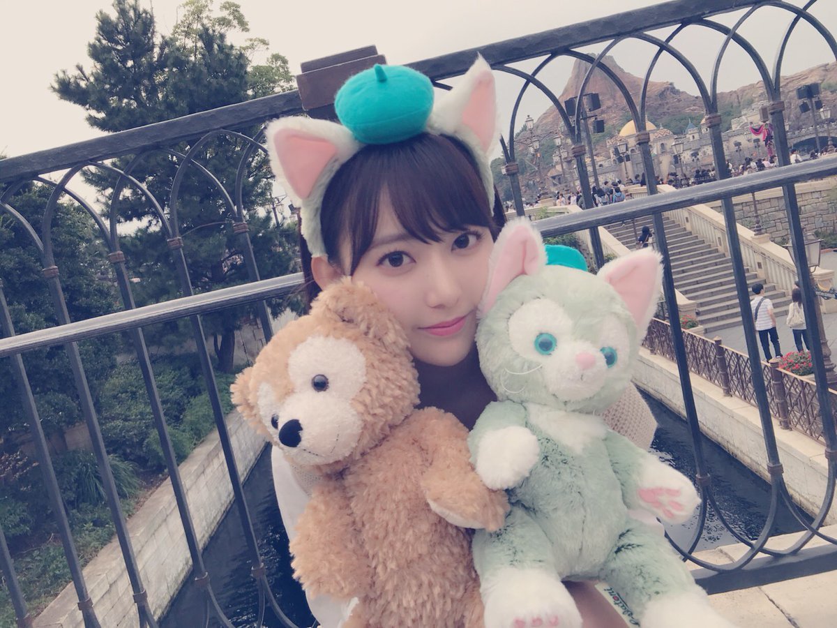 HKT48】宮脇咲良「昨日ディズニーシーに行って来ました