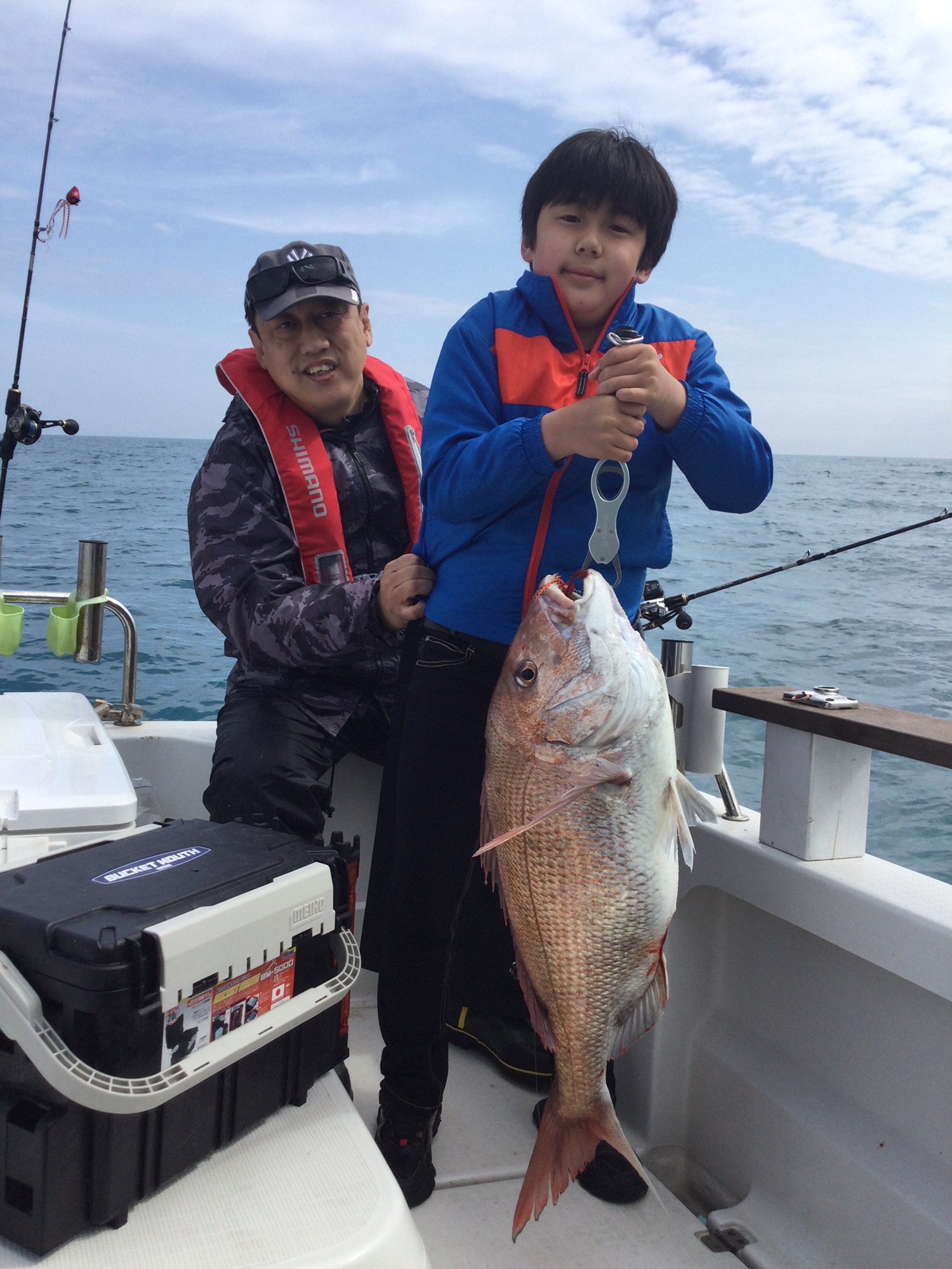 真鯛記録保持者 小学6年生 85cm デジタル魚拓 | 遊漁船カナト