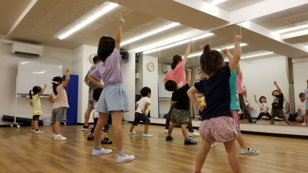 キッズダンススクール Studio Growpoint