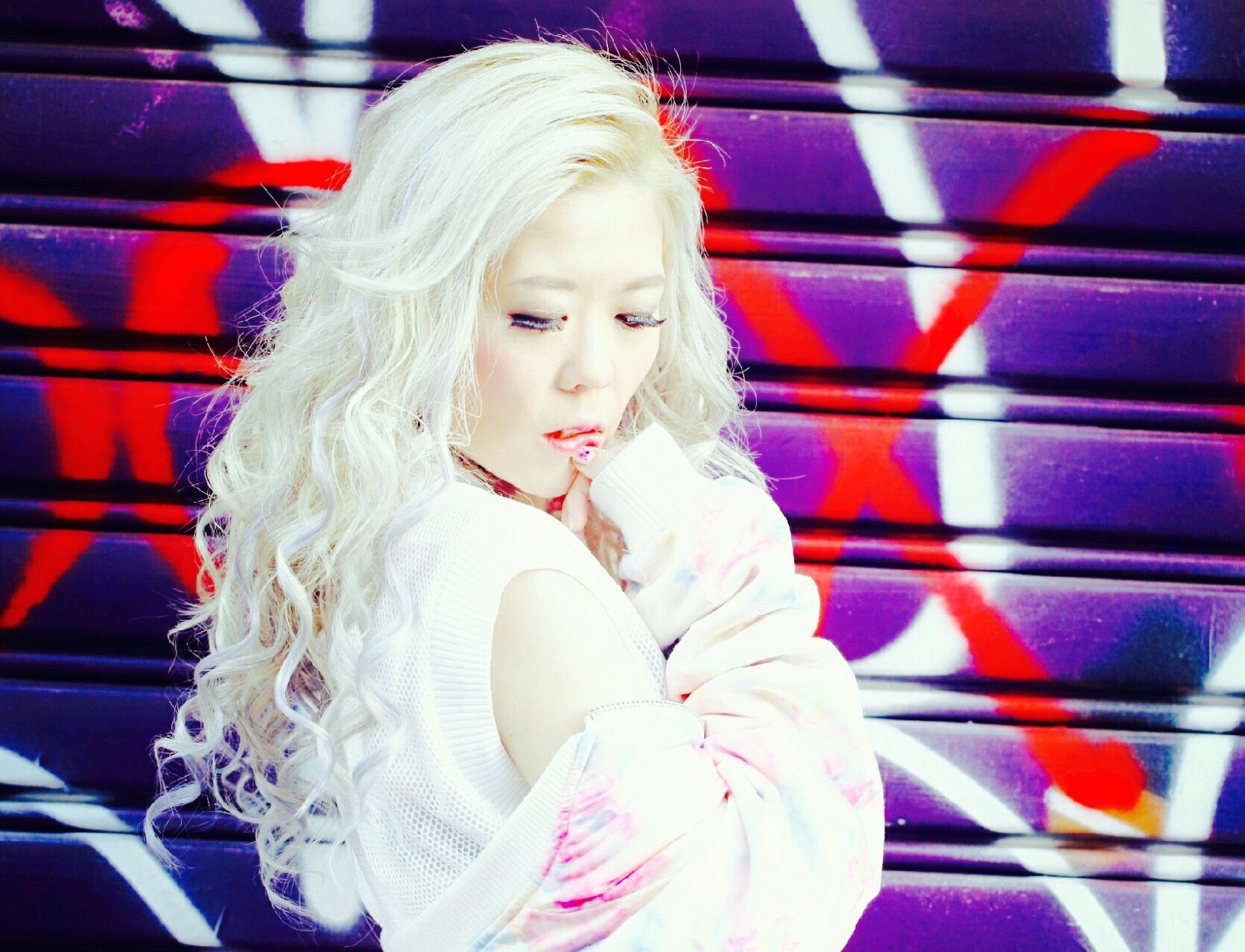 BIOGRAPHY pika official HP