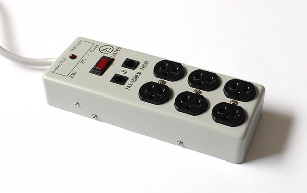 電源タップのすすめ Hivision 電源タップのすすめ Hivision