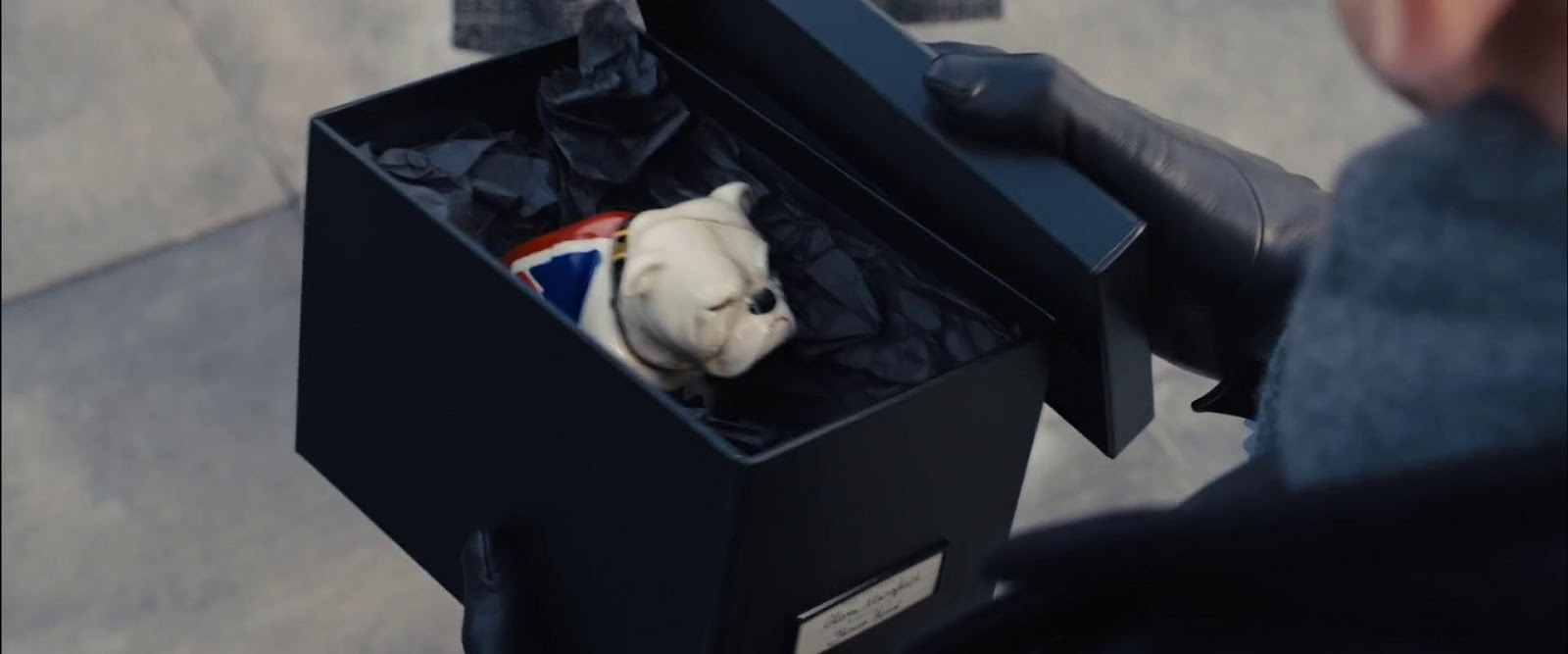 007のブルドック犬の置物 - インテリア小物