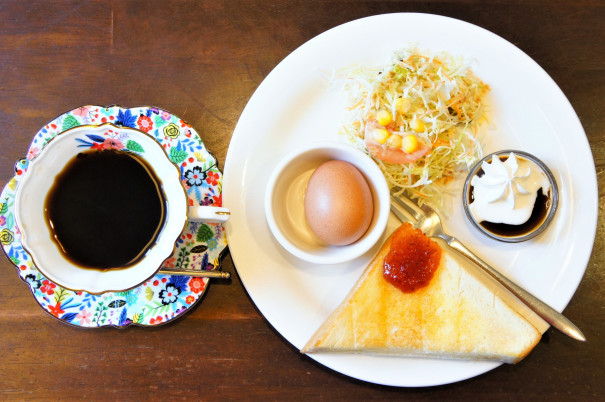 綺麗なカップでいただくコーヒー トーストモーニング 珈琲茶房 花梨 岐阜市黒野南 岐阜モーニング Love Gifu Morning 愛すべき 岐阜モーニング