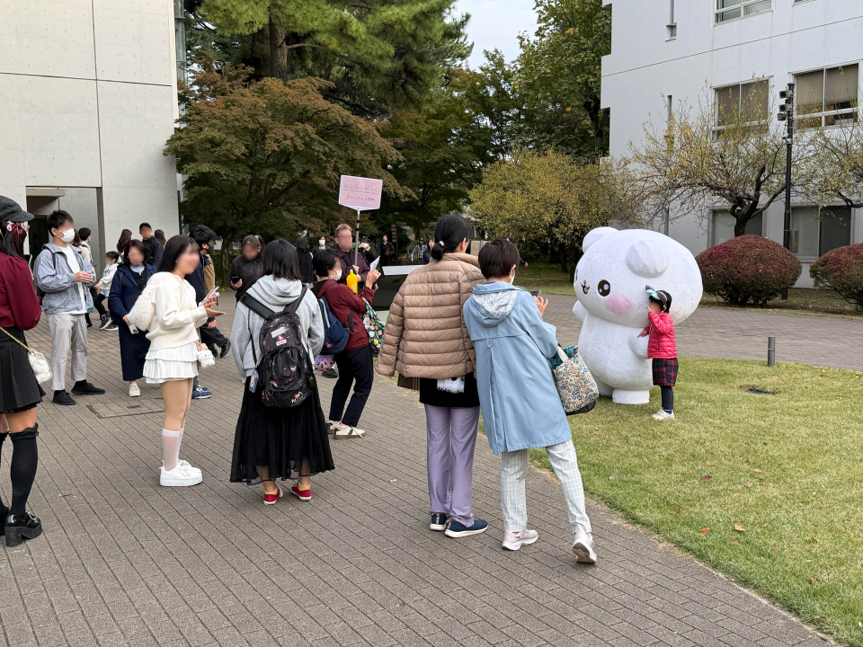 バーター　ハローキティ 東京女子大学VERA祭根付け fc8a0b8c8f456d680c9e0283ddbf1f