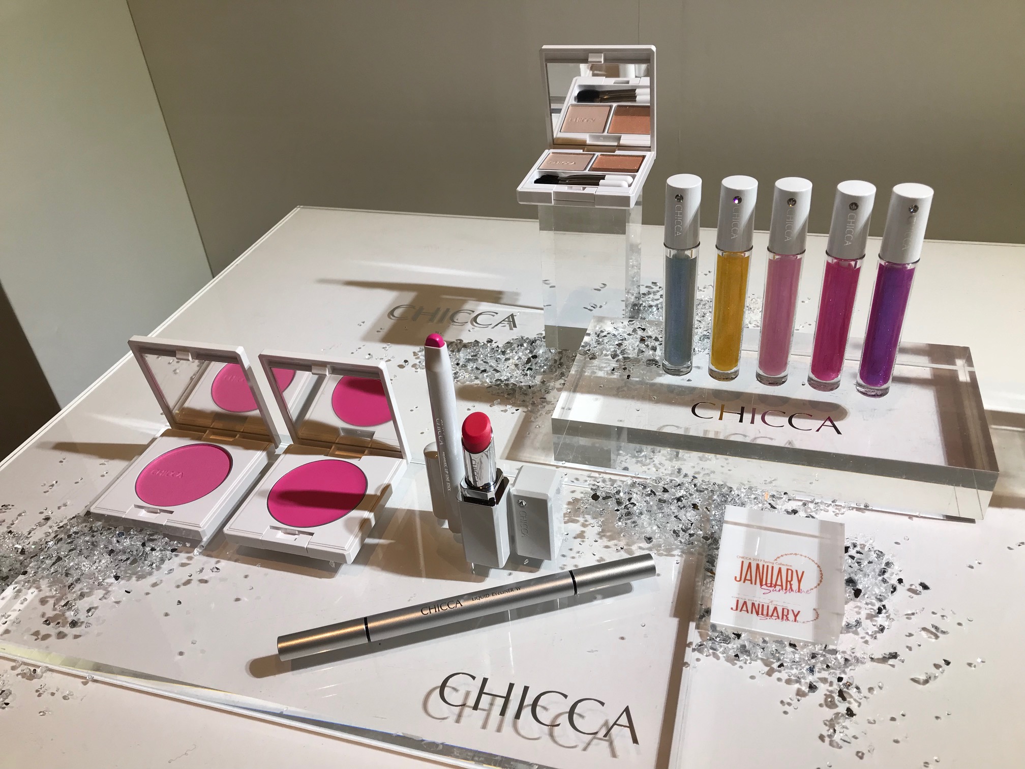 色が美しい～、CHICCA(キッカ)の2019春新色☆私でも青みピンク、使える