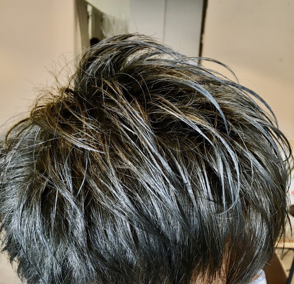 ヘアカラー春色メタリックマットカラー O R E N C H I Men S Hair 松山市 メンズカット メンズヘア 専門 美容室 理容室 眉毛カット シェービング メンズパーマ ヘッドスパ 眉毛 マッシュ フェード ヘアスタイル