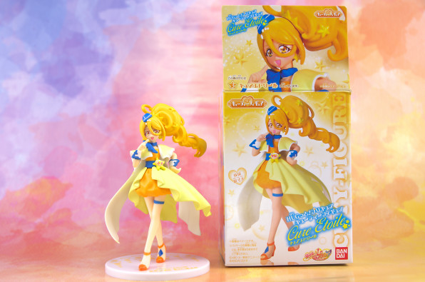 プリキュアのフィギュアは色がそろって見栄えがするというもの Hugっと プリキュア キューティーフィギュア キュアエトワール せいぶつへいきと写真