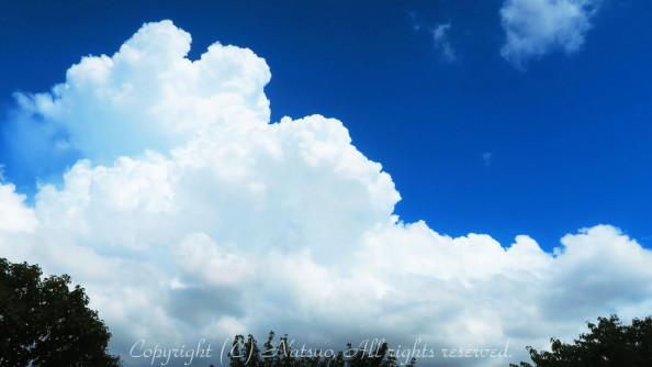 夏の終わりの空と雲 写真と暮らしと