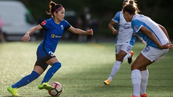 アメリカ Nwslで現在 アシストランキング1位 年齢を重ねて輝きを増す川澄奈穂美が目指すもの 1 飯島 愛 ちん Benz Royce