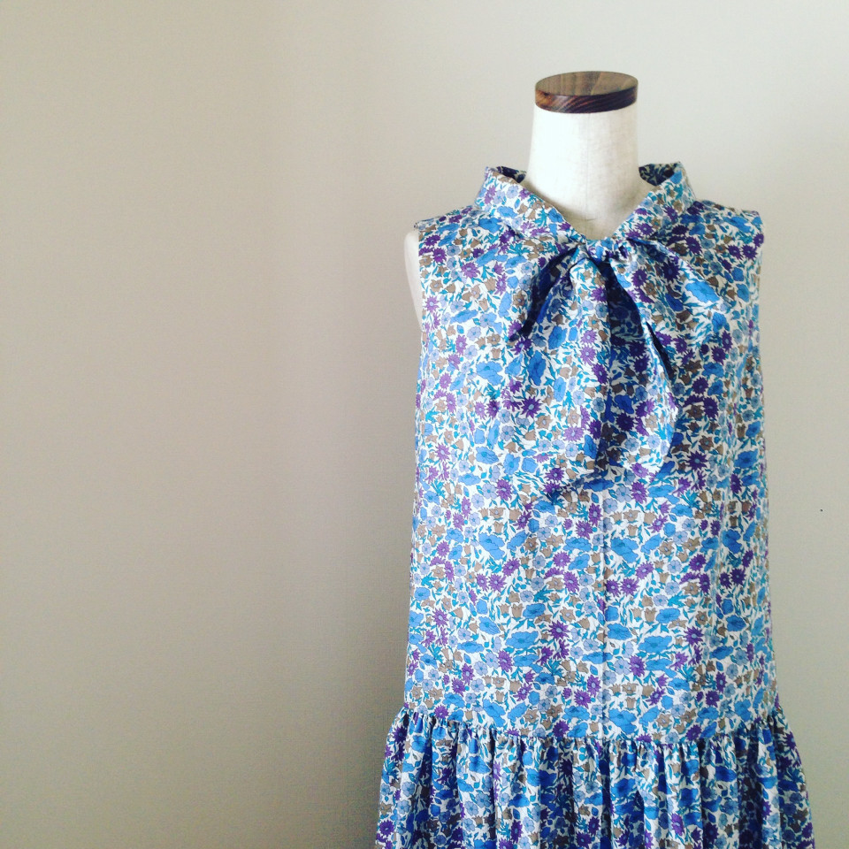 リバティのボウタイワンピースができました I Love Your Dress さぁ 楽しくて嬉しい服を仕立てよう リバティのボウタイワンピースができました I Love Your Dress さぁ 楽しくて嬉しい服を仕立てよう
