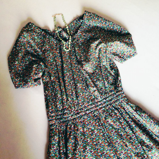 リバティ アリスヴィクトリアのワンピース I Love Your Dress さぁ 楽しくて嬉しい服を仕立てよう リバティ アリスヴィクトリアのワンピース I Love Your Dress さぁ 楽しくて嬉しい服を仕立てよう