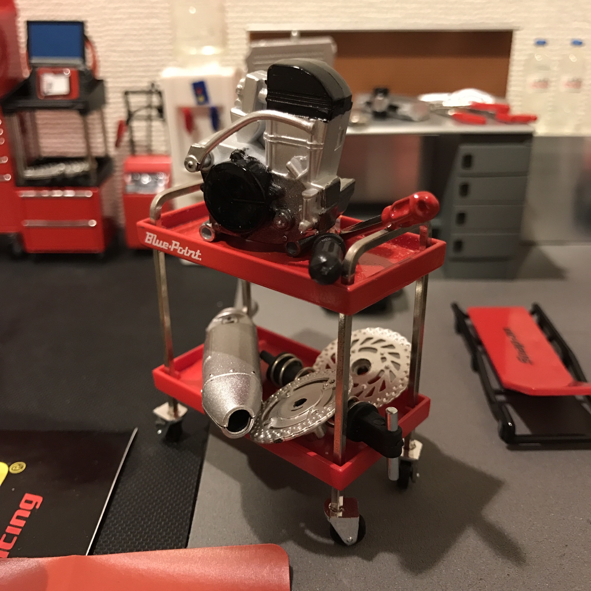 ラジコン 1/10ガレージ制作(受)