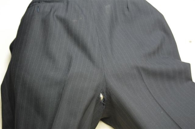 スラックス 股の破れの補修 ビーフレッシュのブログ