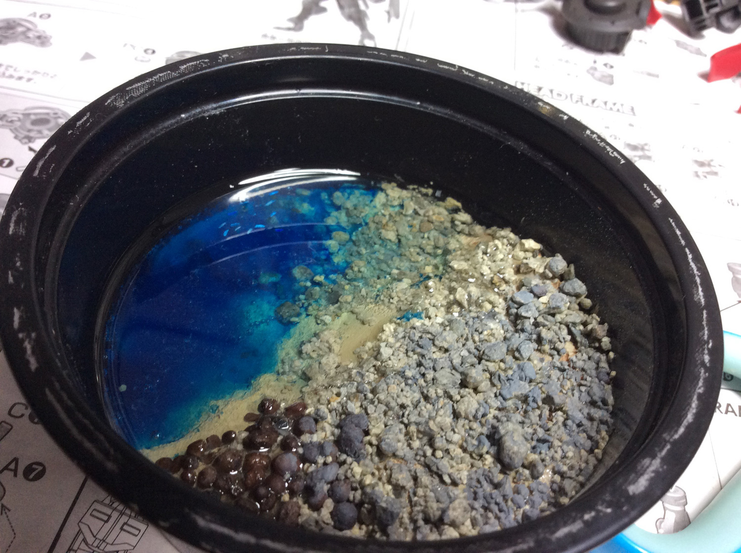 お買い得品 澄んだ湧水湖の釣り人 レジンジオラマ