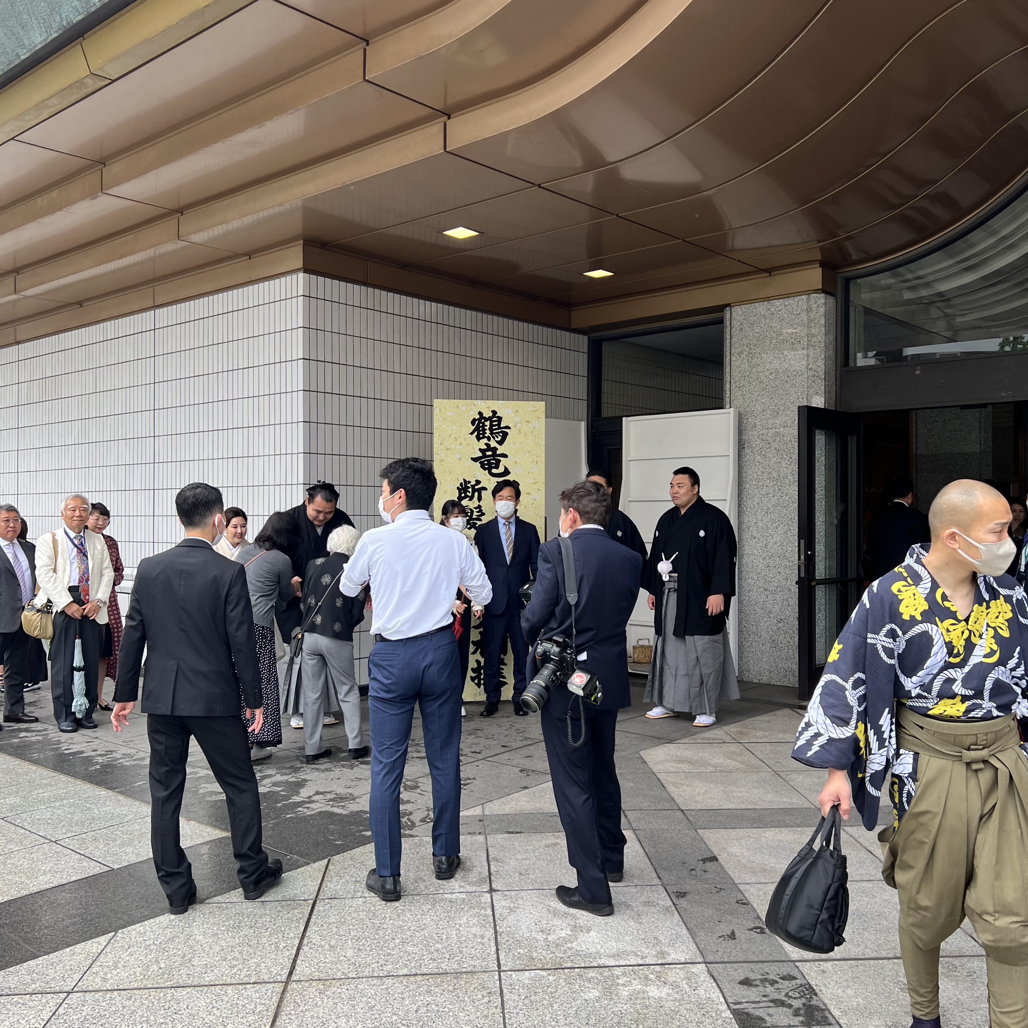 鶴竜引退断髪披露大相撲に参加させて頂きました | PITCH-PIPES