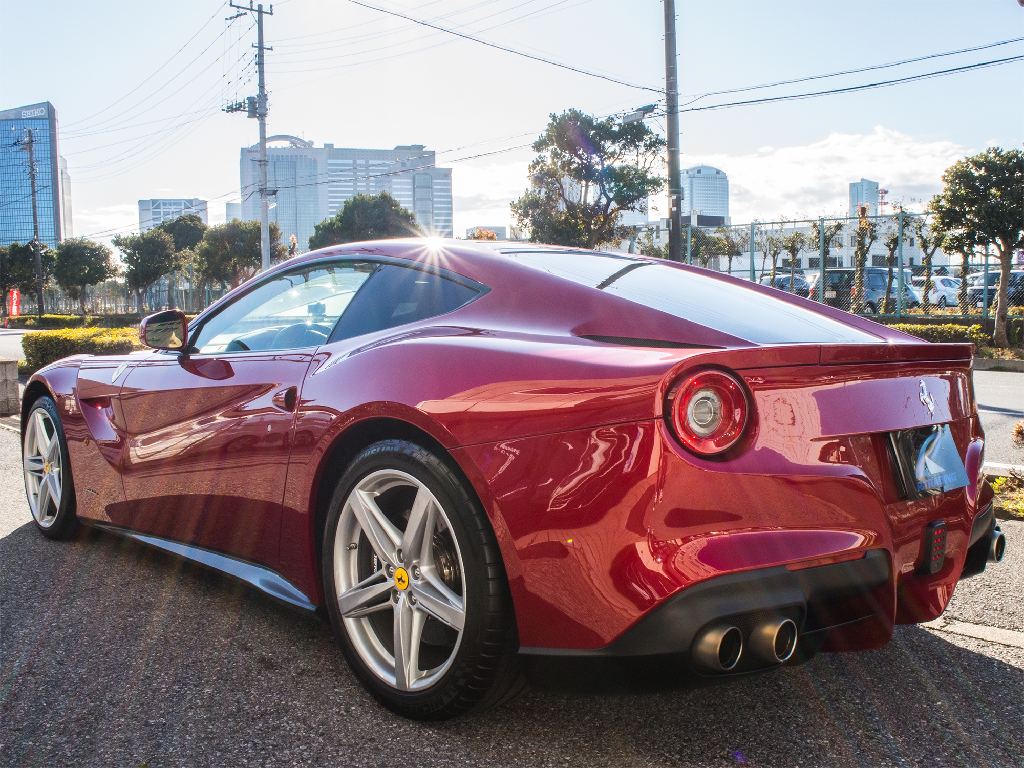 NEW】フェラーリ F12ベルリネッタ 特注カラー ロッソマラネロ | アール