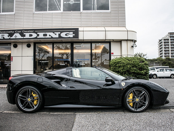 特選車】フェラーリ488スパイダー（登録済未使用車） | アール 