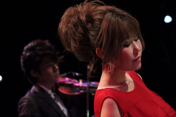 Biography 三島由衣 公式ホームページ