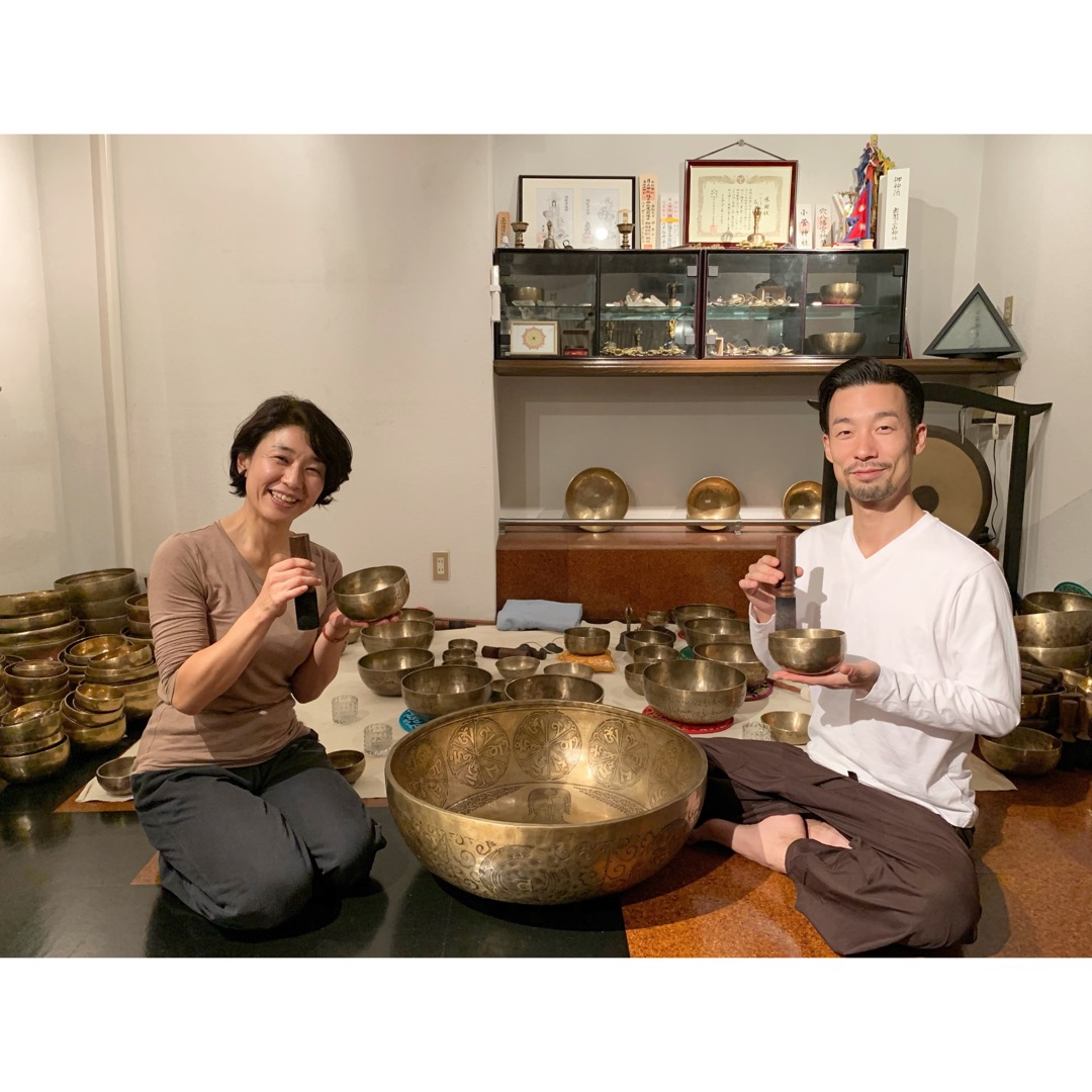 シンギングボウルセラピスト 認定講座 卒業生の声 Takashi Singing Bowl