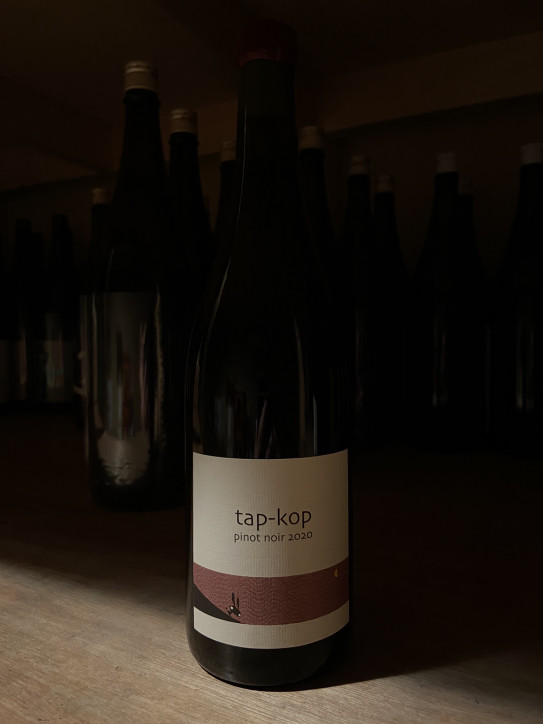 手造りの癒し感。暖かさがそのまま瓶の中に。「KONDOヴィンヤード  