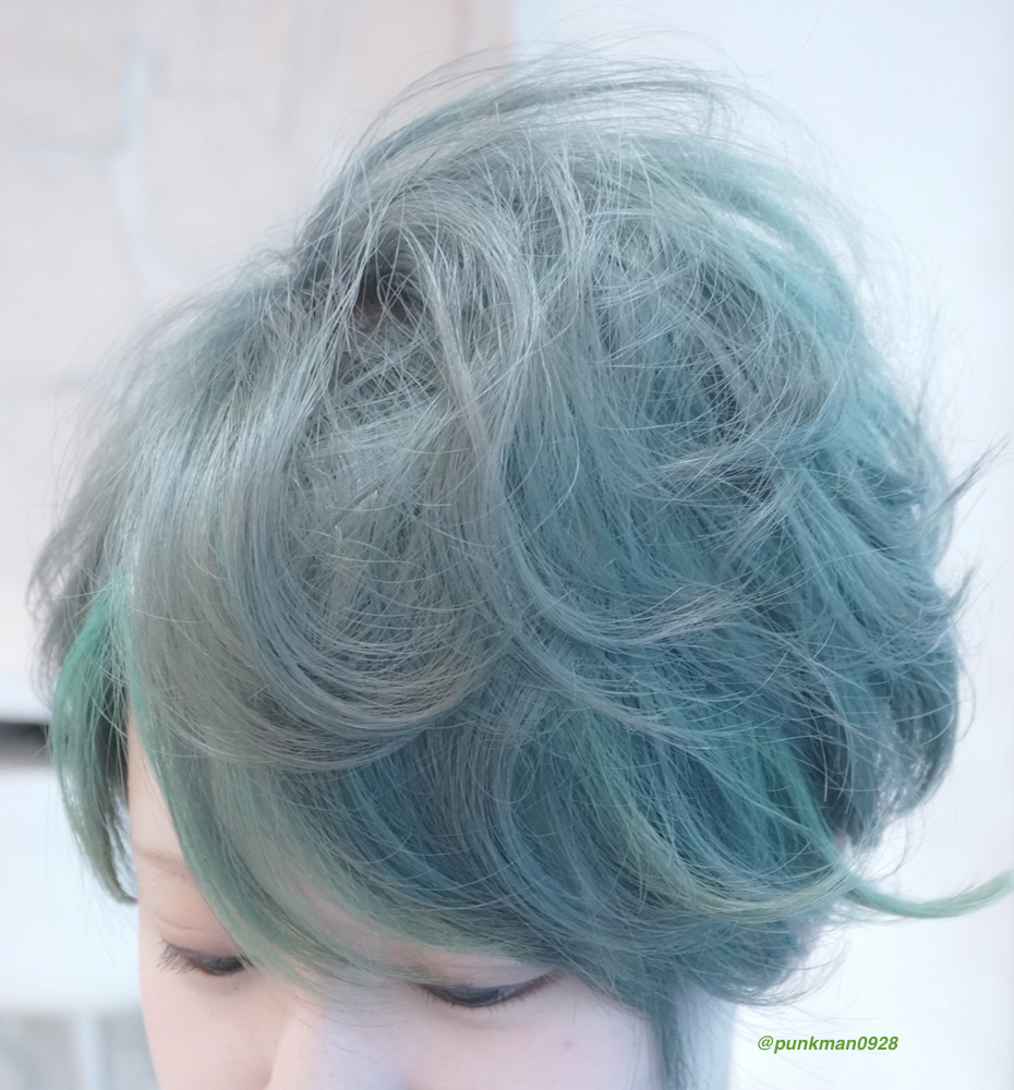 スモーキーエメラルドグリーンヘア 緑髪色 Private Hair Salon Aurora アウローラ