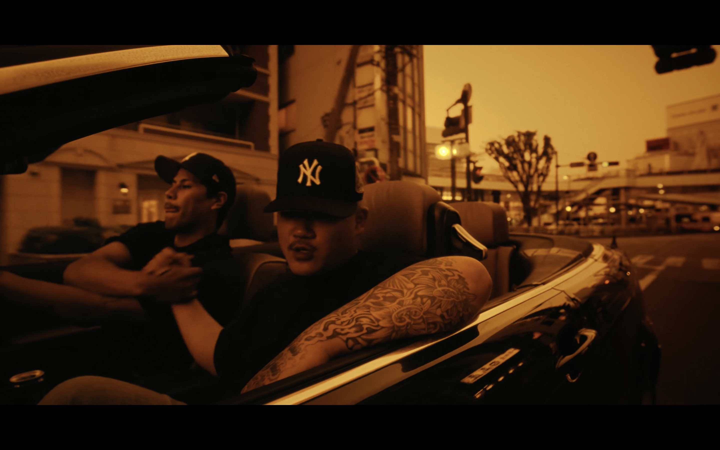 47秒後、一気にドラムが走り出す壮快感 $MOKE OGが新曲「NEW