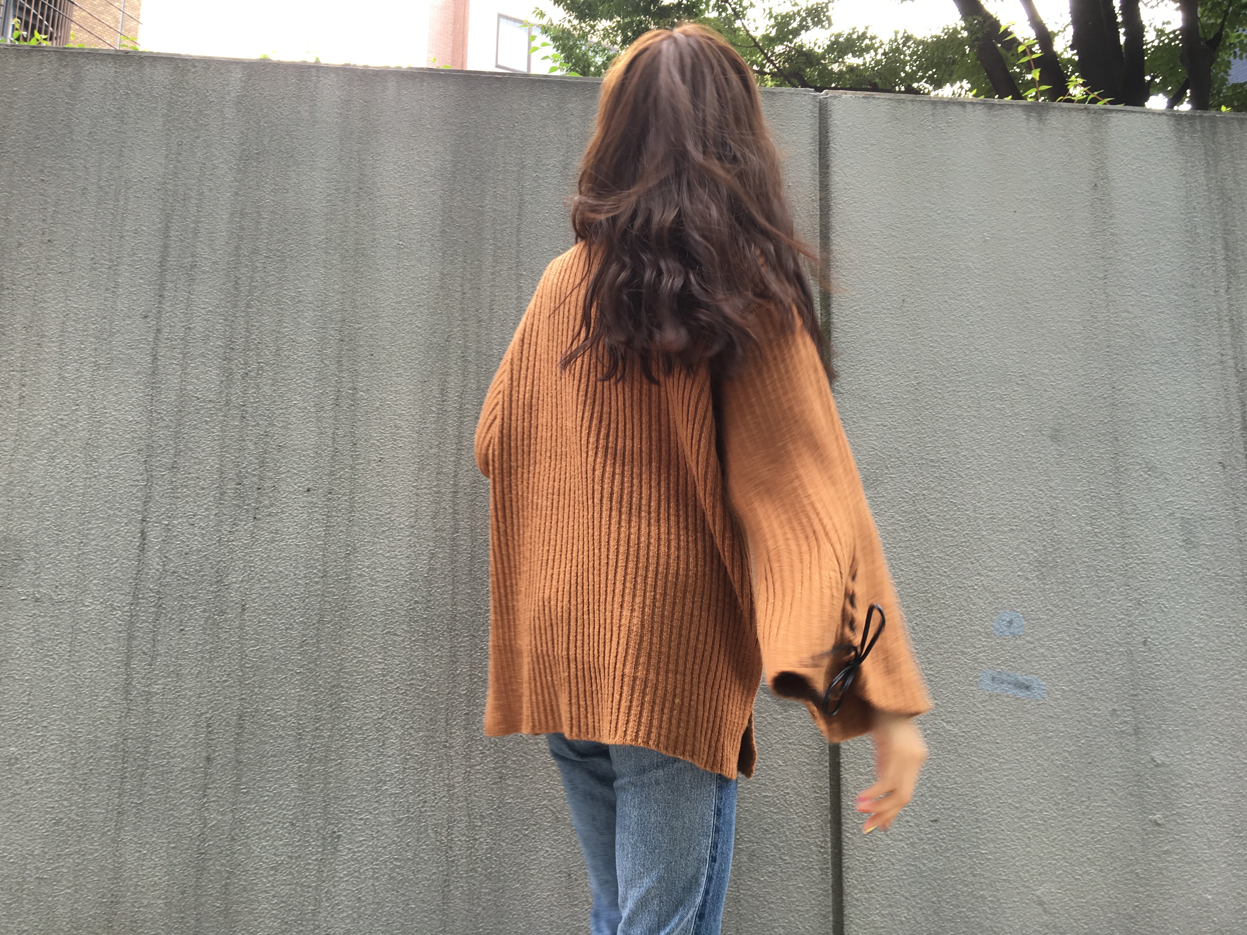 昨日の色違いのニットをご紹介♡Akane | MOUSSY OFFICIAL BLOG