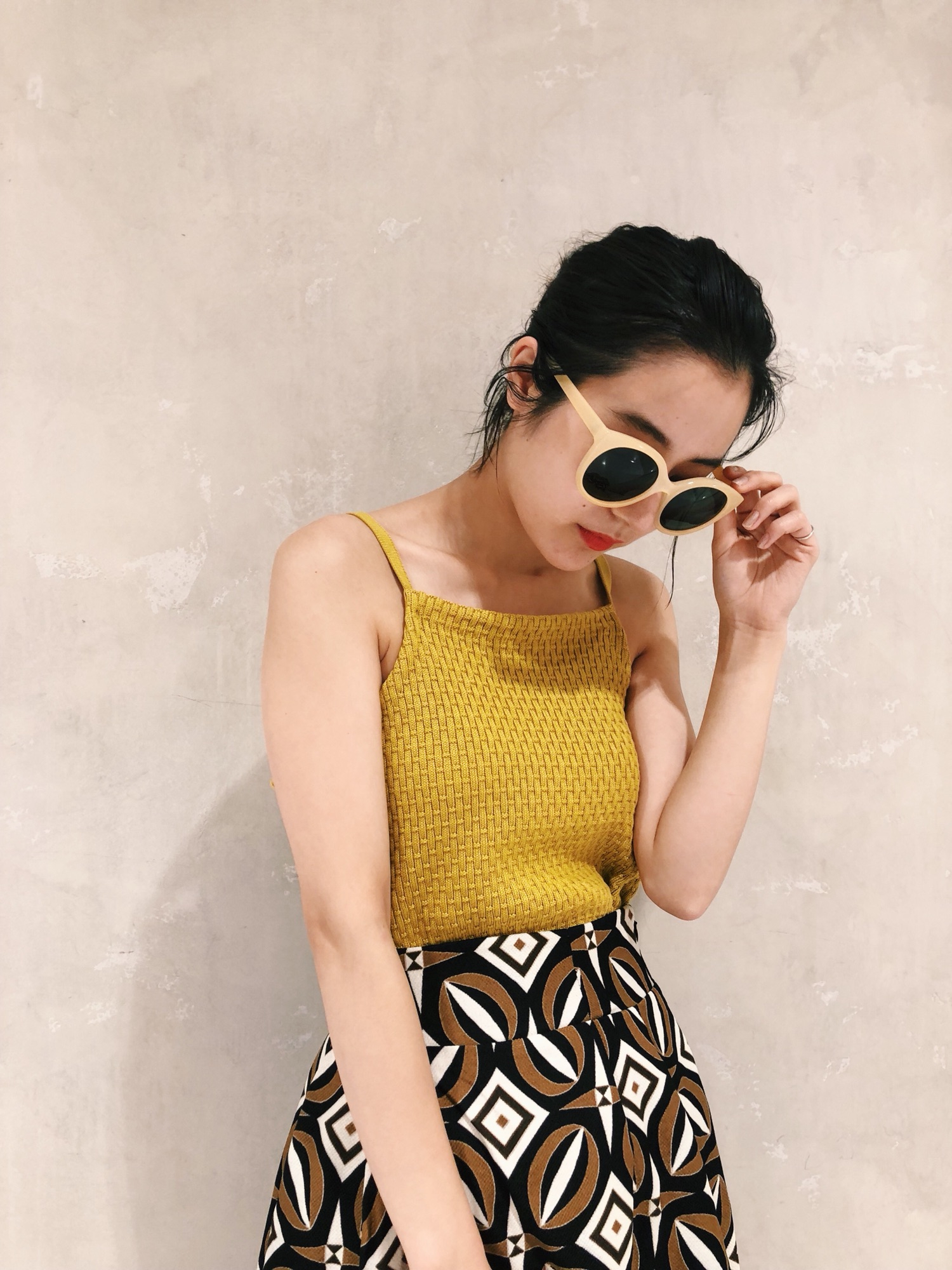 最終値下げ　着画あり　moussy n2b ミリタリー　短丈　ファー MOUSSY | FLORAL MOTIF OVER セーター (ニット ) |SHEL'TTER