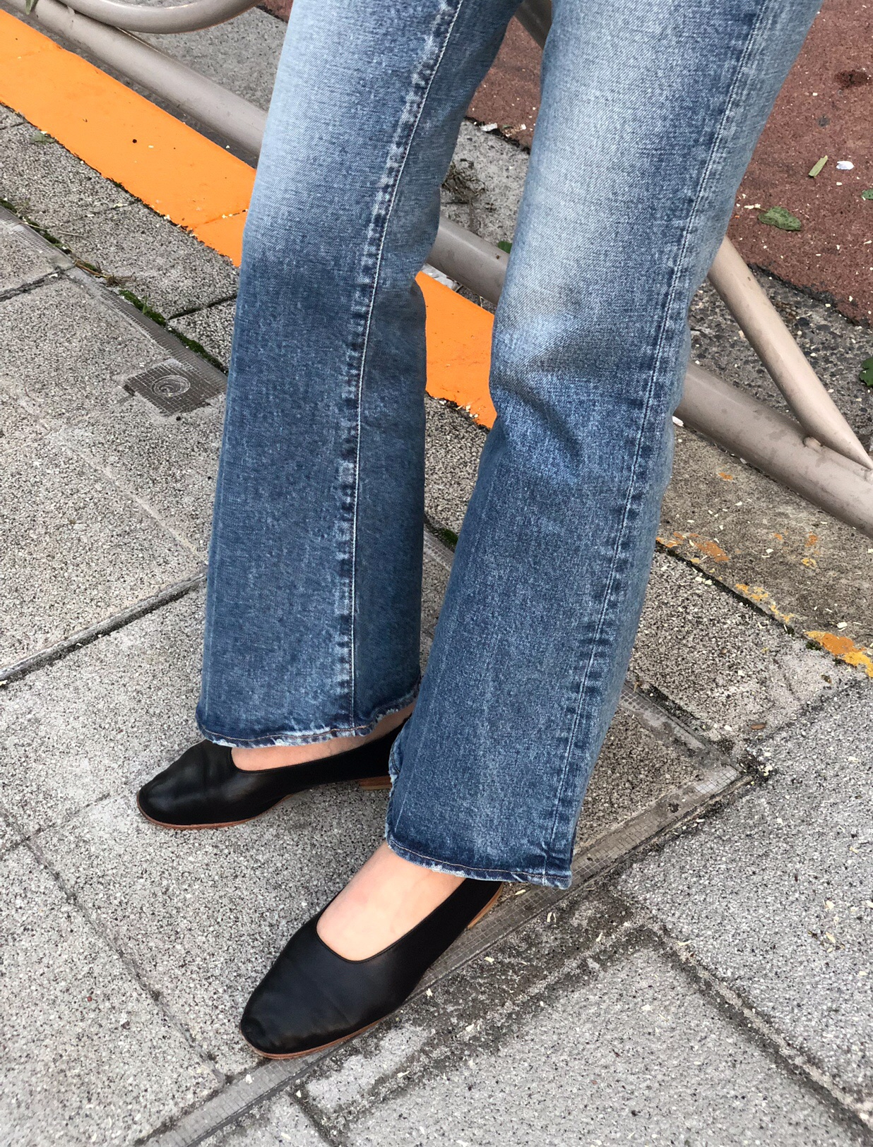moussy denim デニム MVS FLARE(L) / ロング 25 MOUSSY（マウジー）の「MVS FLARE(L) / ロングサイズ（デニム