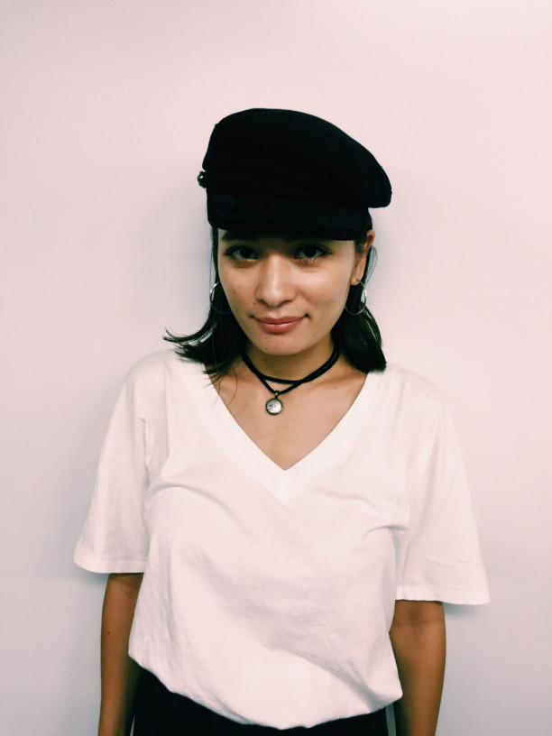 大人女性のおしゃれマリンキャップのかぶり方 Fabi Moussy