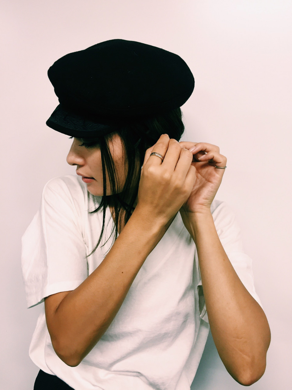 大人女性のおしゃれマリンキャップのかぶり方 Fabi Moussy