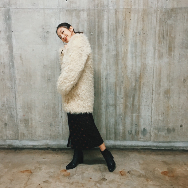 ファーコートはノーカラーが気分♡marie | MOUSSY