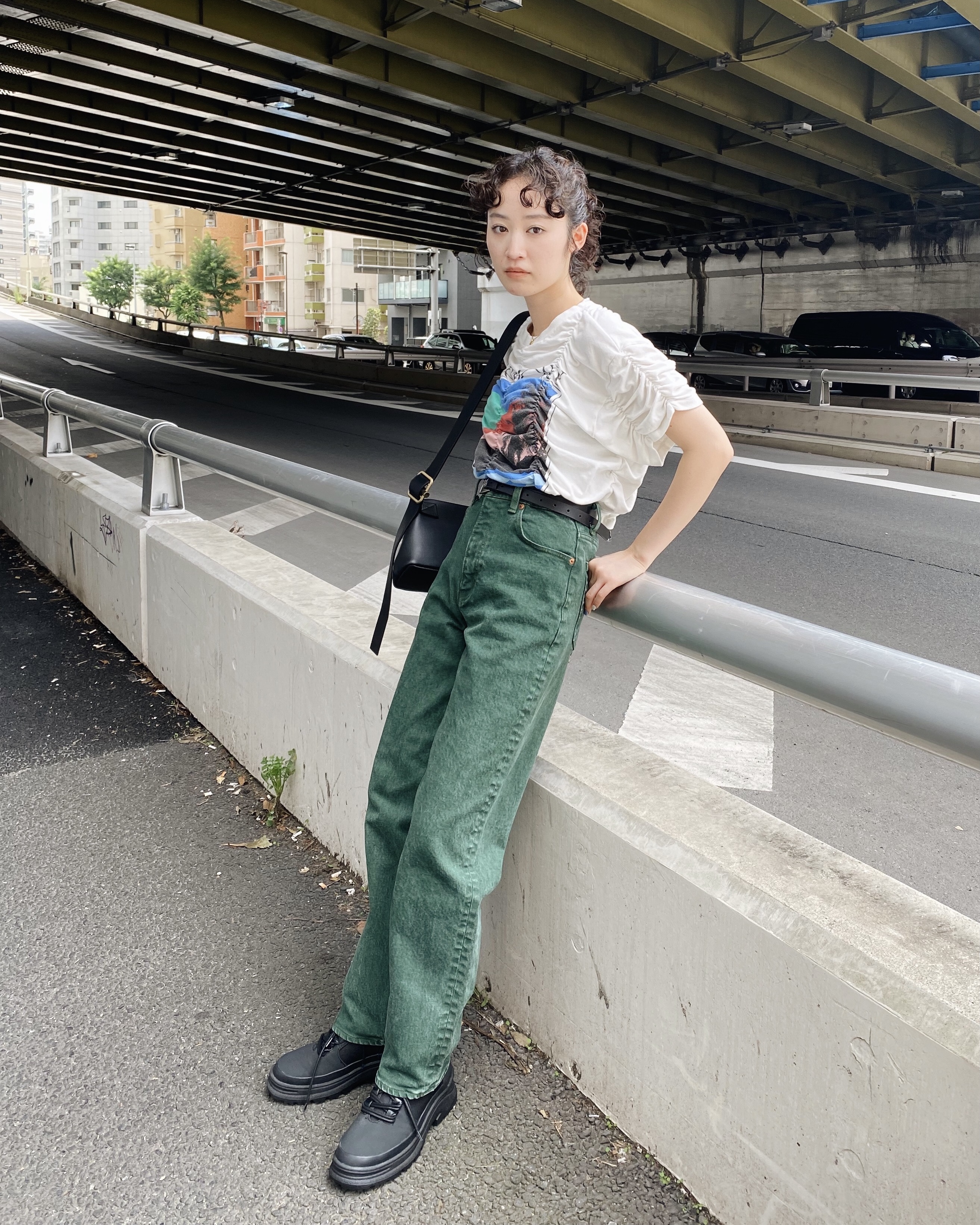 マウジーMOUSSY PLAIN JEANS COLOR STRAIGHT