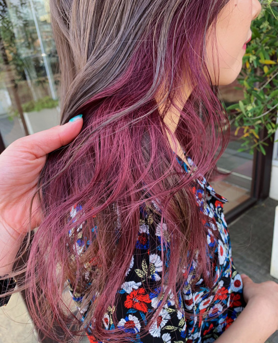 アクセサリーのように インナーカシスピンク Earth Coiffure Beaute 長野駅前店 アクセサリーのように インナーカシスピンク Earth Coiffure Beaute 長野駅前店