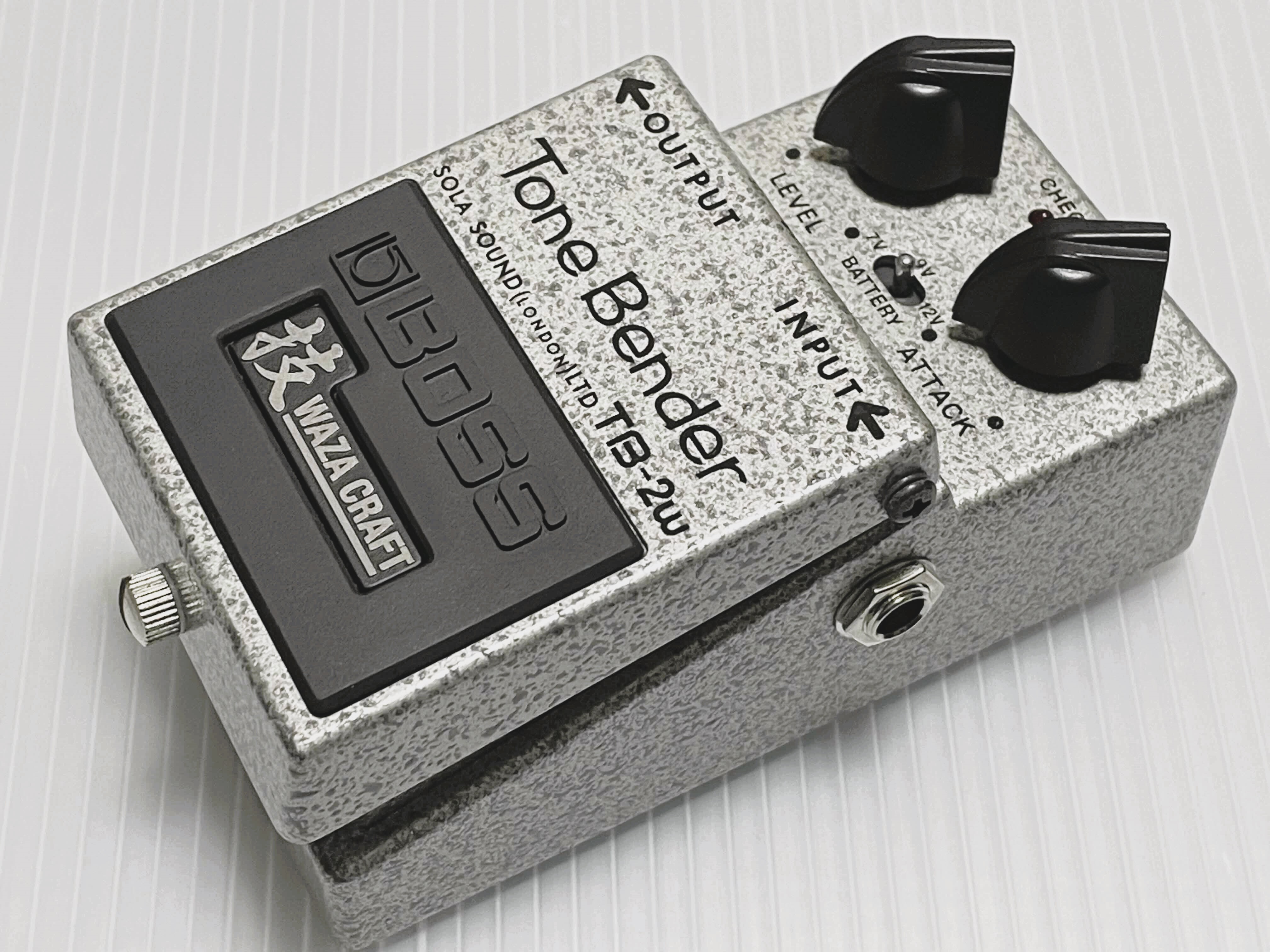 2025年冬【法人向けお歳暮】 BOSS Tone Bender TB-2w ギターエフェクター（AIRBAG-2ND） 日焼け止め