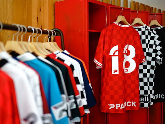 世界に一つだけのPATRICKオリジナルサッカーユニフォームが数量限定で