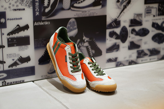 バタリアン 限定カラー　大特価 華やかなカラーリングの「R.BRONX-LE（レザー）」 | パトリック【公式