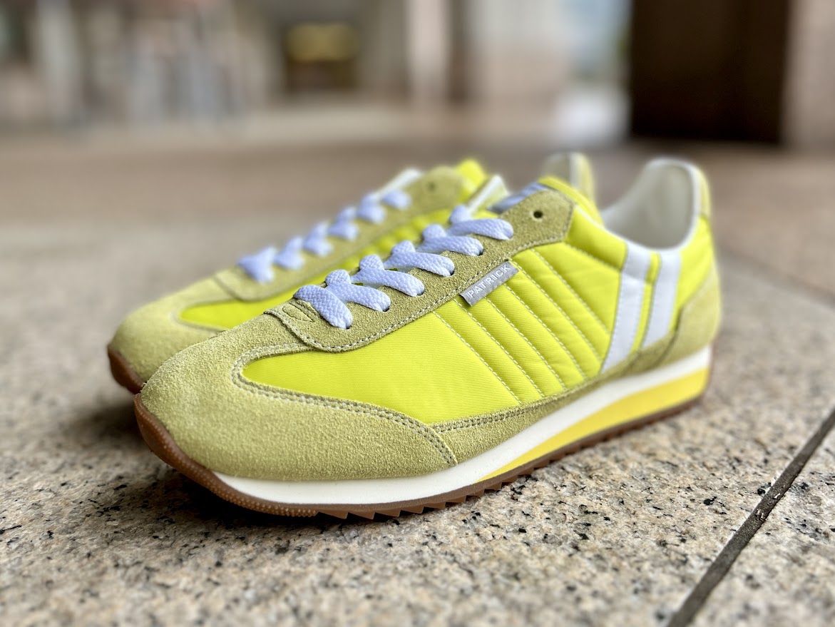 テーマが一目でわかる春カラー『MARATHON TENNISBL』 | パトリック