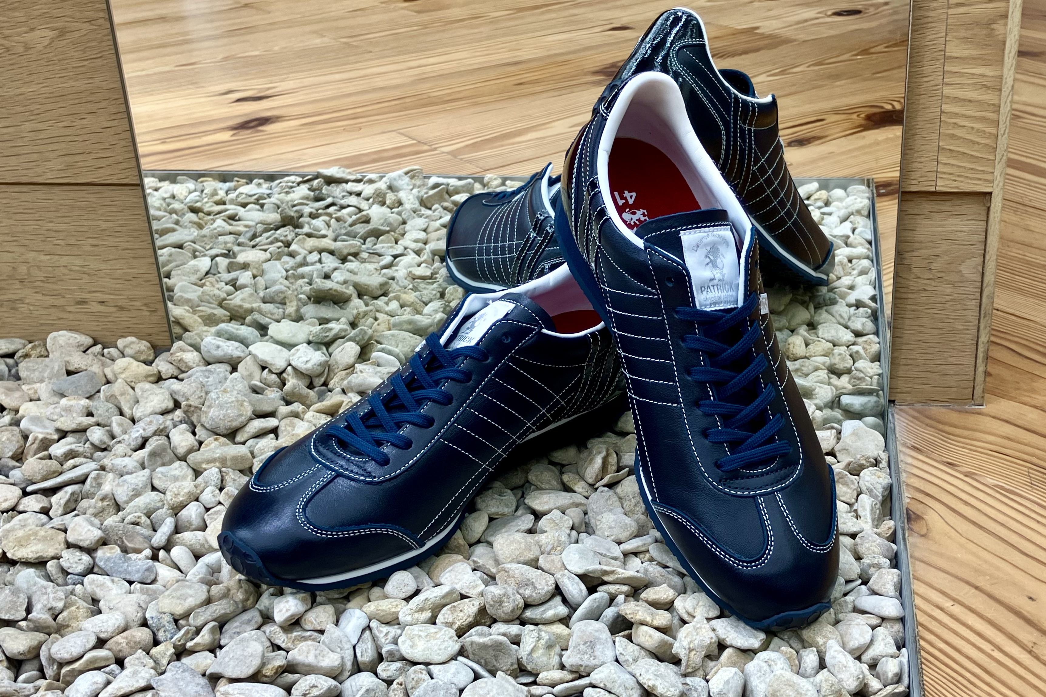 ☆直営店限定復刻：PAMIR_エナメルネイビー | パトリック【公式ブログ