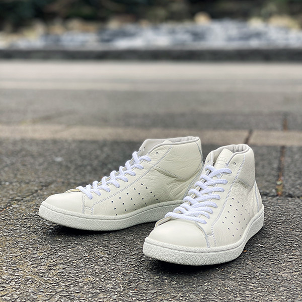 あなたはWHT派？BLK派？ハイカットスニーカー「St.PUNCH-H 
