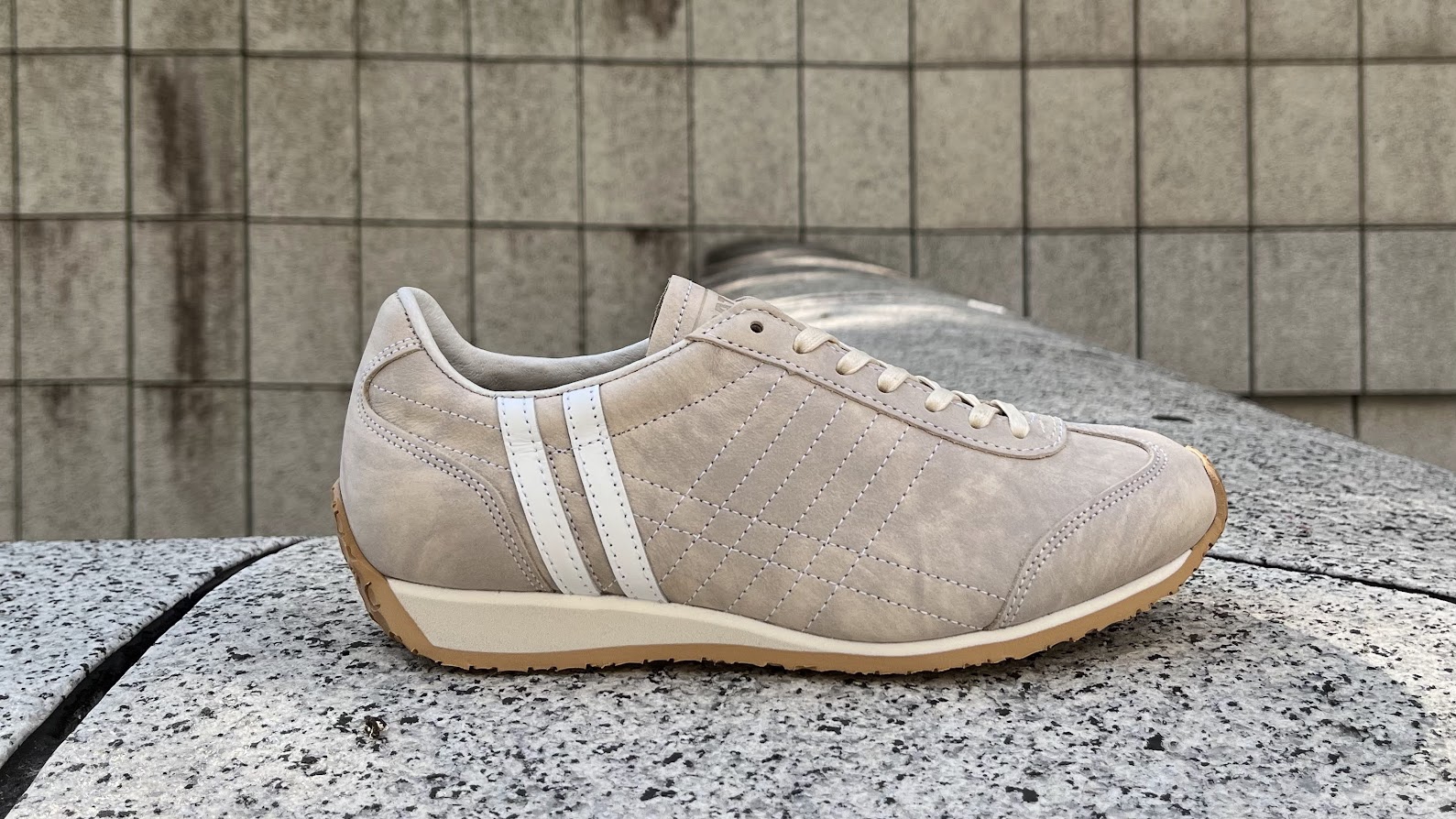 未使用 PATRICK パトリック PAMIRーSMOKY BRN くすみカラーを足元に纏う。『PAMIR-SMOKY』 | パトリック【公式ブログ