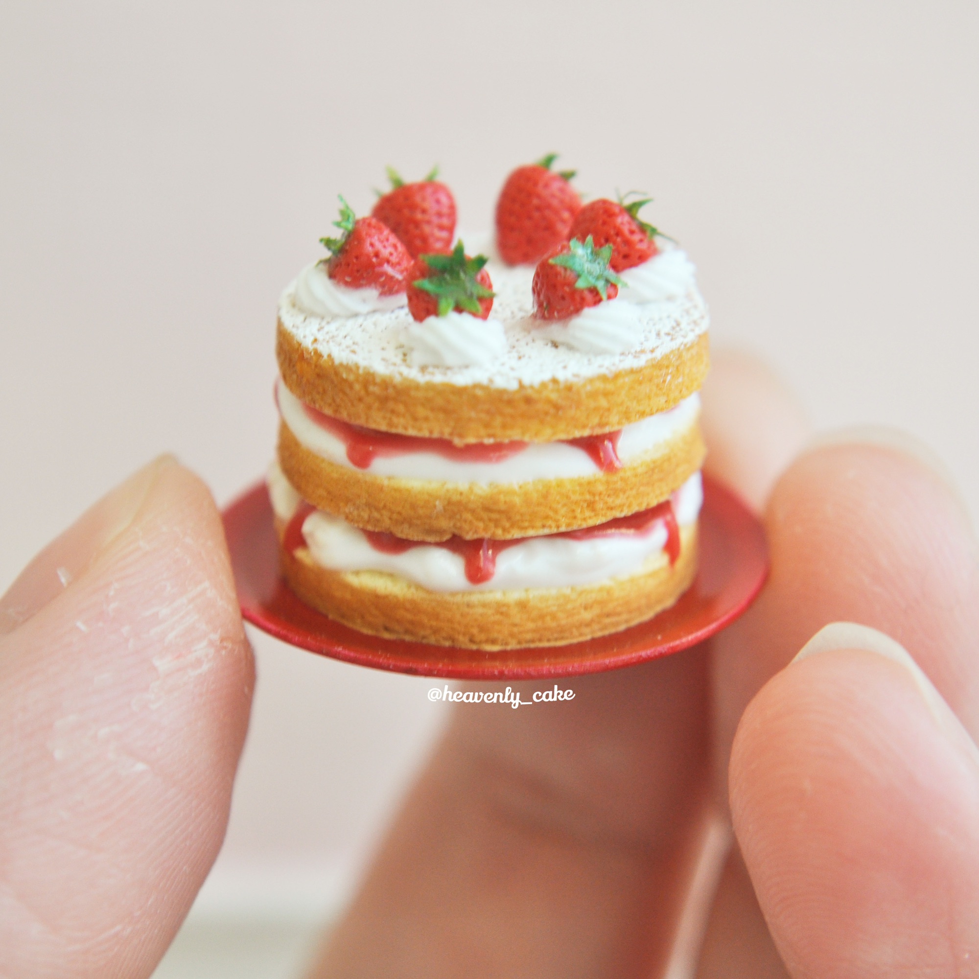 苺ネイキッドケーキのメイキングシーン🍓 | HeavenlyCake miniatures