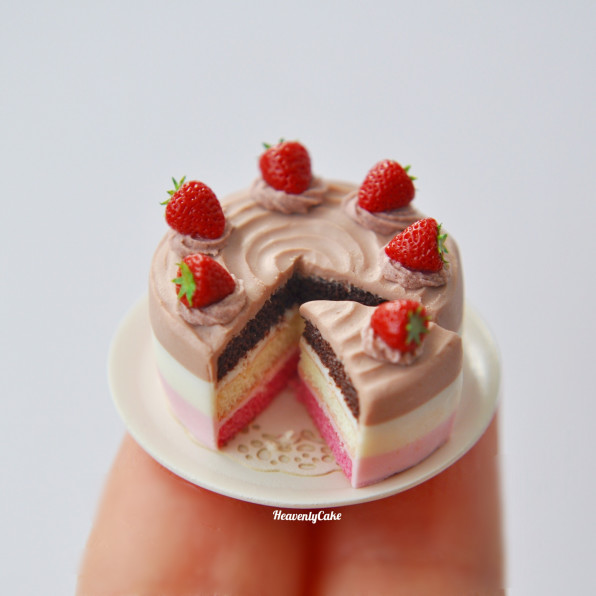 ナポリタンケーキ Neapolitan Cake Heavenlycake Miniatures