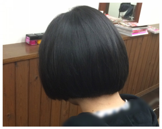 ぱっつんボブ 学生カット Link Hair Design 愛媛県西条市の美容室 ぱっつんボブ 学生カット Link Hair Design 愛媛県西条市の美容室