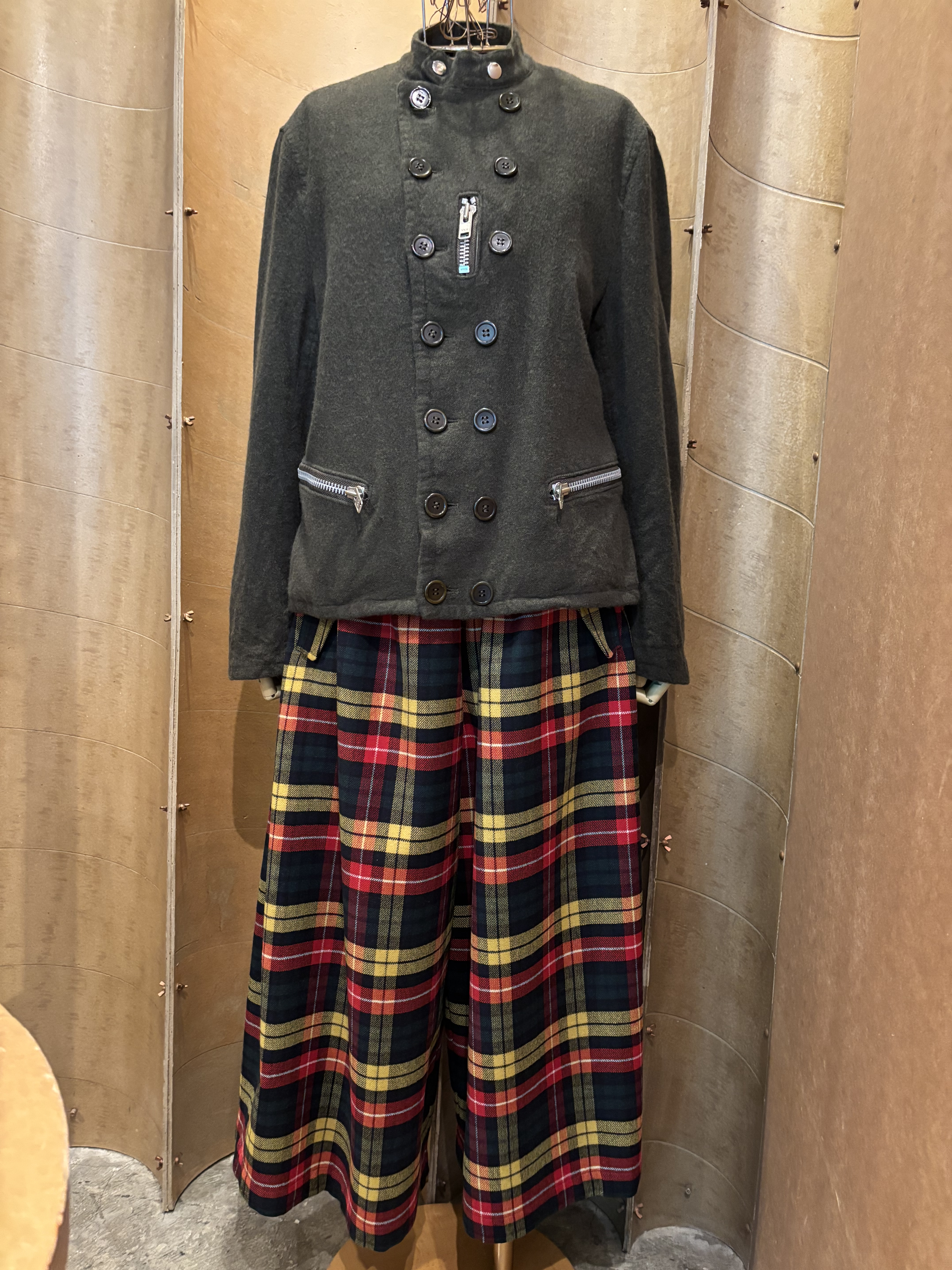 とまと SHIRTベルト➕taoスカート2点まとめ売り とまと SHIRTベルト➕taoスカート2点まとめ売り とまと SHIRTベルト