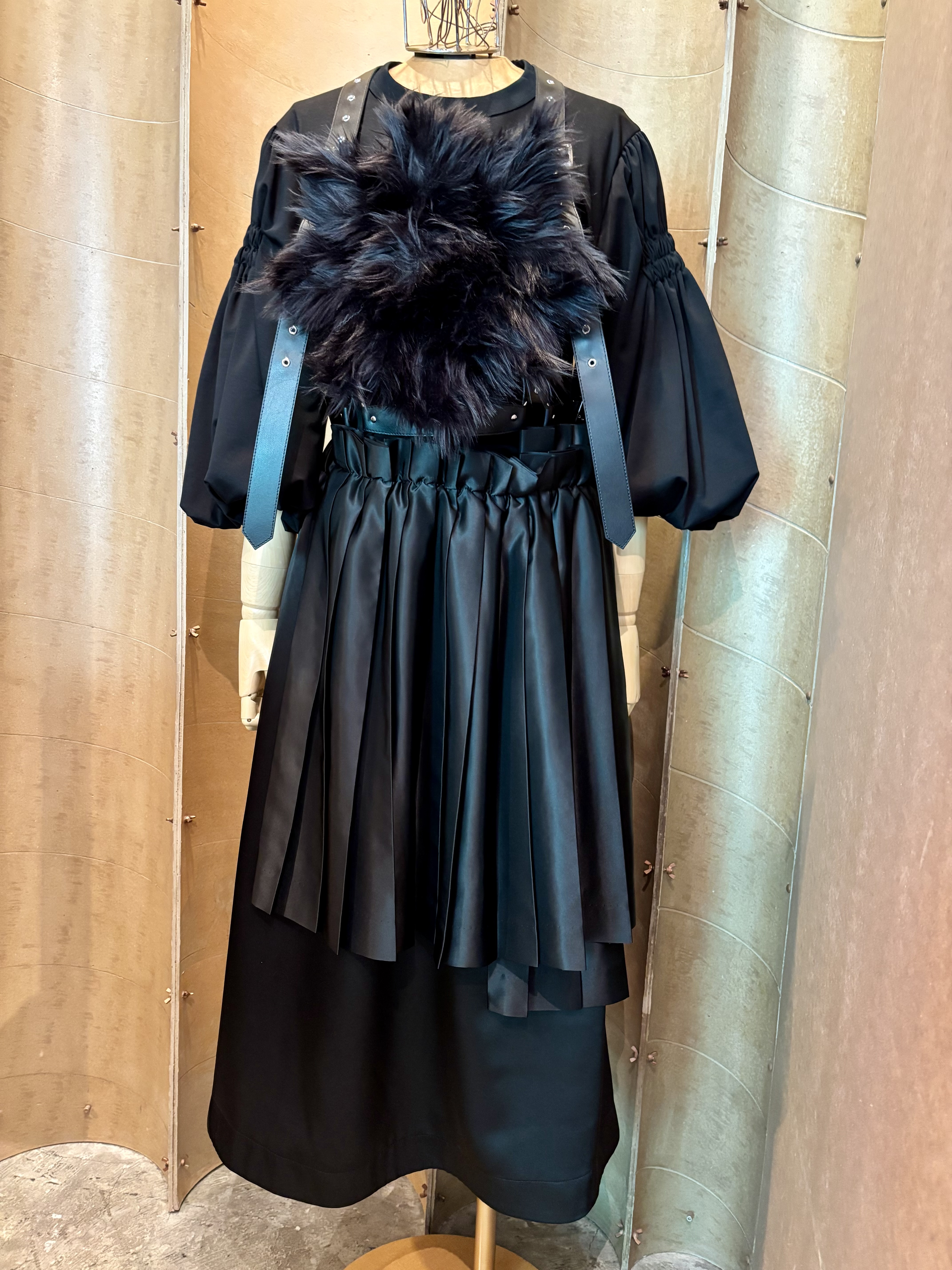 試着のみnoir kei ninomiyaブラック シフォン・チュール シャツ 試着のみnoir kei ninomiyaブラック シフォン・チュール シャツ
